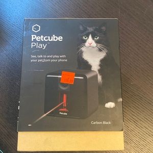 Pet cube play